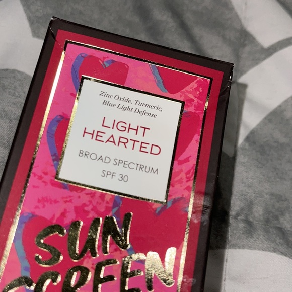 New Sunday Riley Light Hearted Broad Spectrum SPF 30 Sunscreen 1.5 oz - Picture 3 of 5